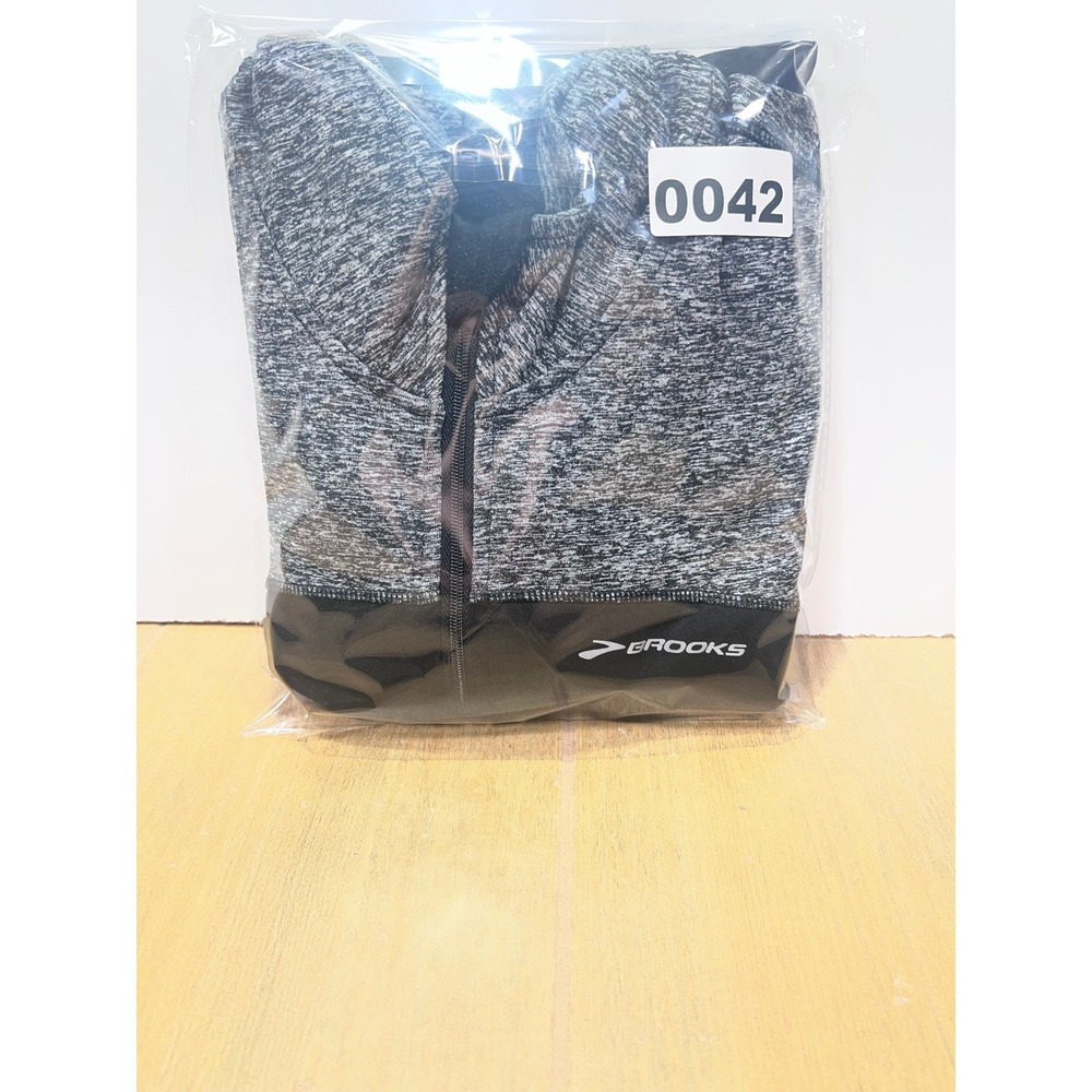 Brooks Womens Equilibrium Quarter Zip Fleece Running Top Black Grey Size‎ M - Picture 13 of 14